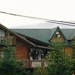 Forest House Yasinya