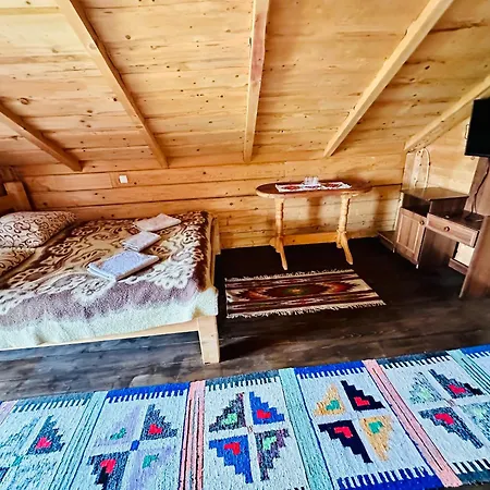 Forest House * Yasinia