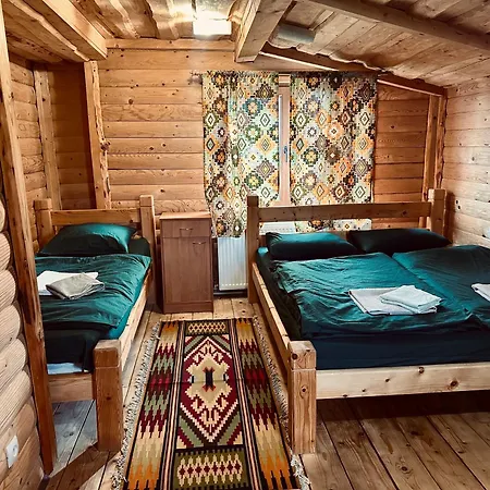 Guest house Forest House Yasinya