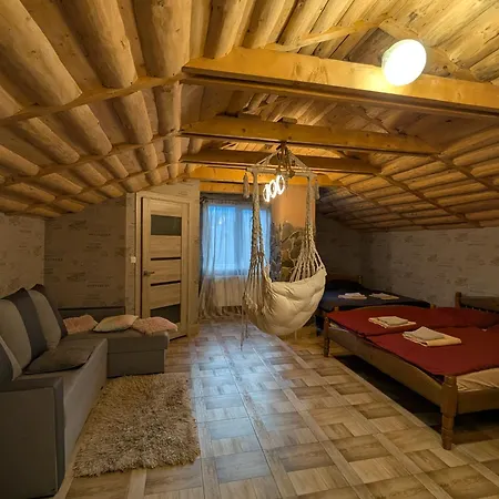 Forest House Yasinya