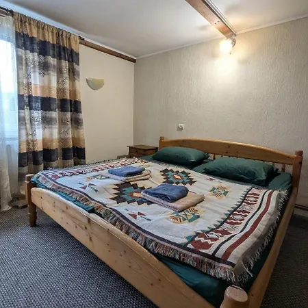 Forest House * Yasinya