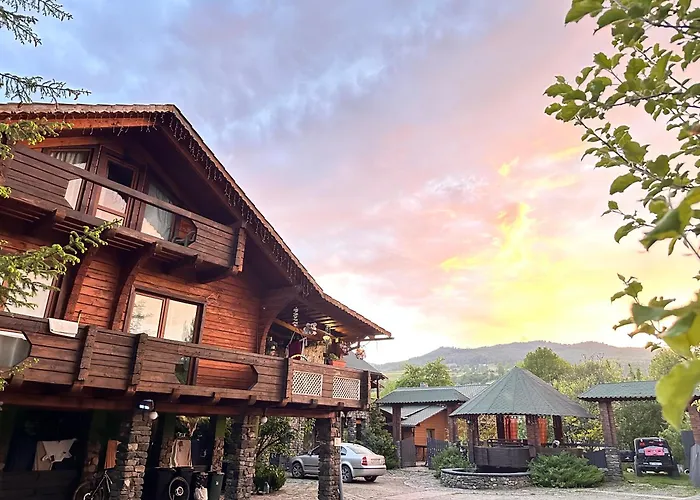 Forest House Jassinja