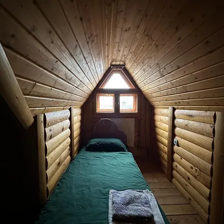 Forest House Yasinia